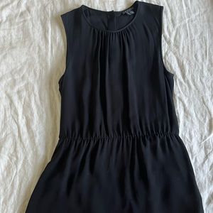 Theory rayon tunic with button back.
